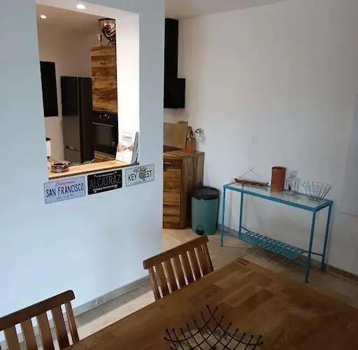 Bas De Avec Piscine Prázdninový dům