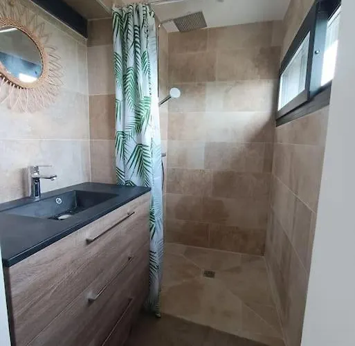 Bas De Avec Piscine Moltifao